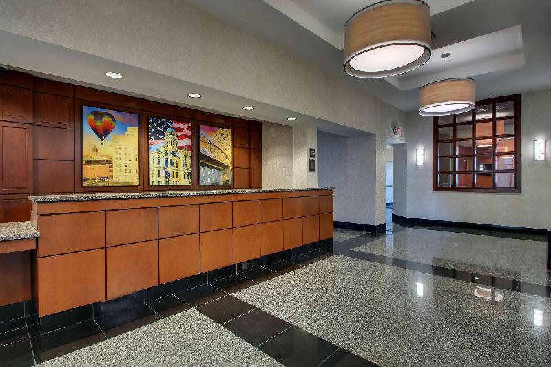 호텔 Drury Inn & Suites Findlay
