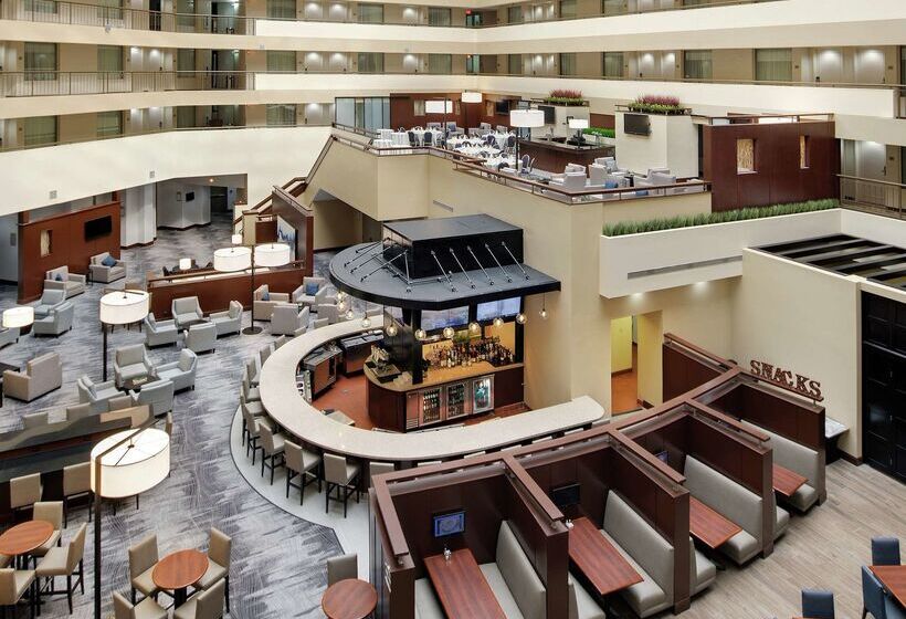 בית מלון כפרי Embassy Suites By Hilton Detroit Troy Auburn Hills