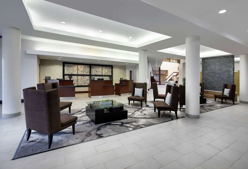 בית מלון כפרי Embassy Suites By Hilton Detroit Troy Auburn Hills