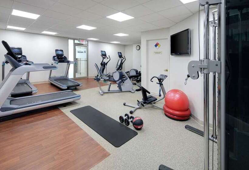 בית מלון כפרי Embassy Suites By Hilton Detroit Troy Auburn Hills