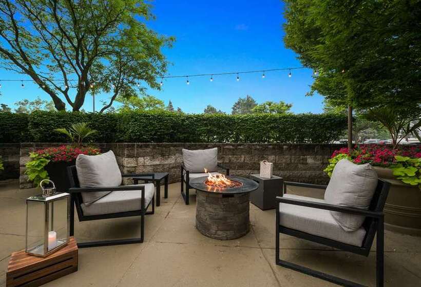 בית מלון כפרי Embassy Suites By Hilton Detroit Troy Auburn Hills