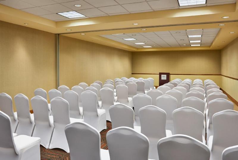 هتل Four Points By Sheraton Little Rock Midtown