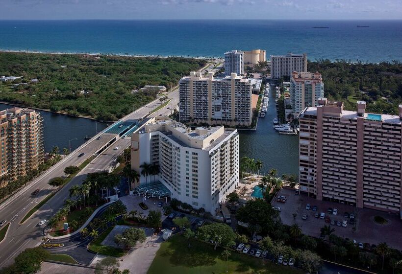 هتل Galleryone Doubletree Hilton Gc Turtle Cove