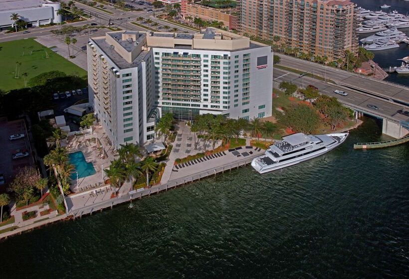 هتل Galleryone Doubletree Hilton Gc Turtle Cove