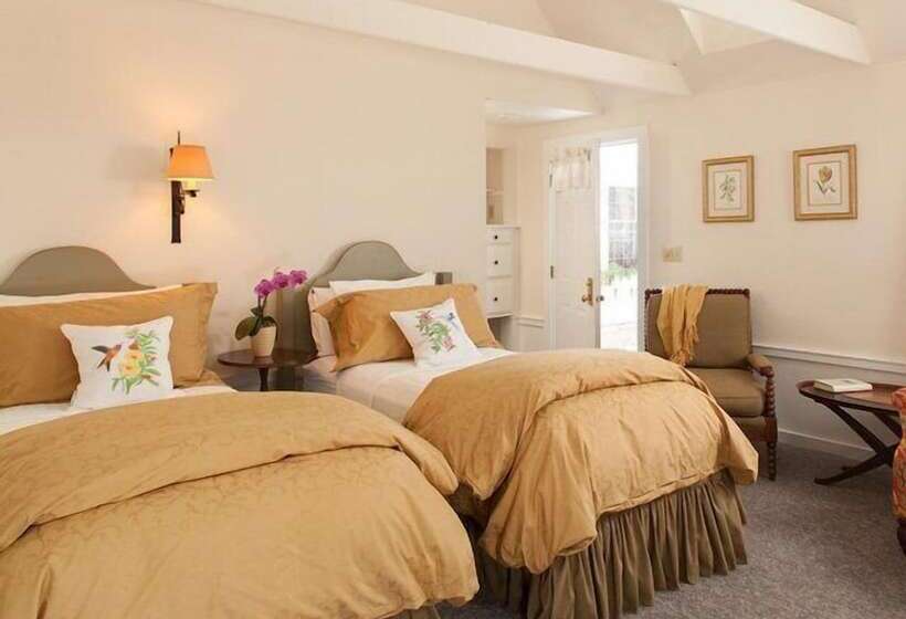 هتل Garden Gables Inn