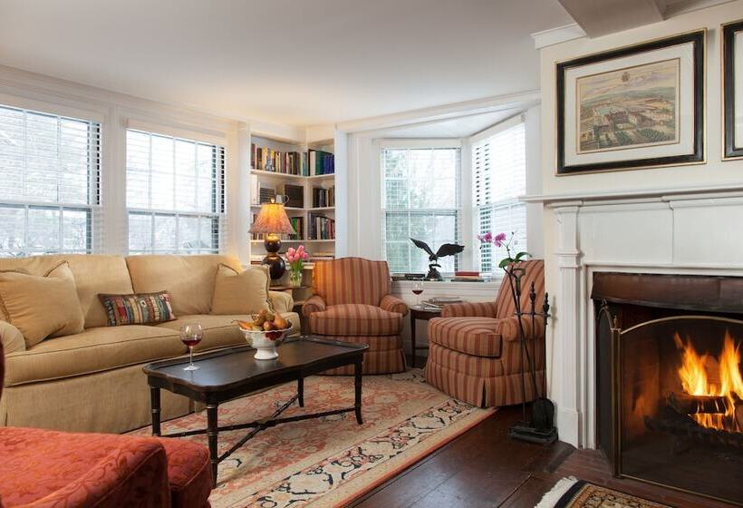 هتل Garden Gables Inn