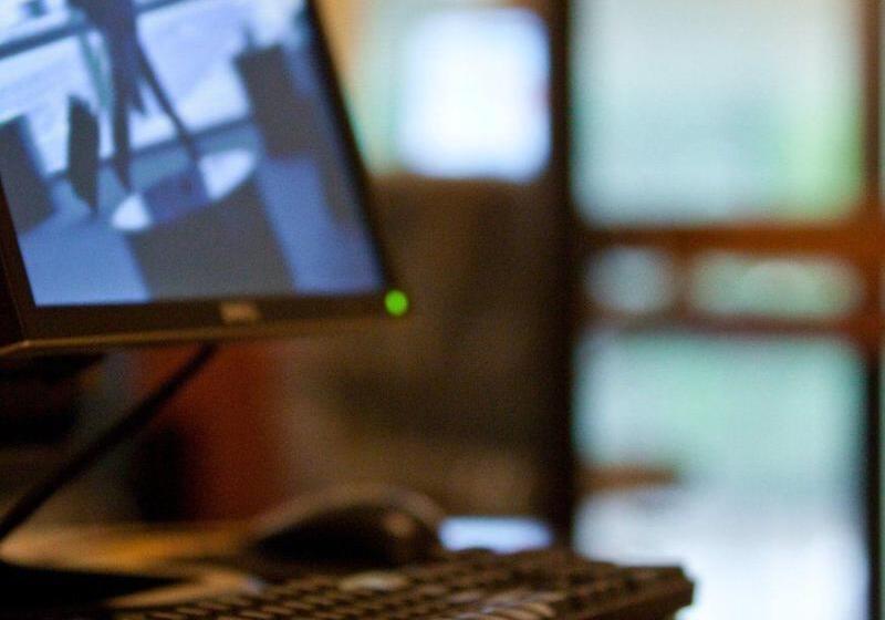 هتل Greensborohigh Point Marriott Airport