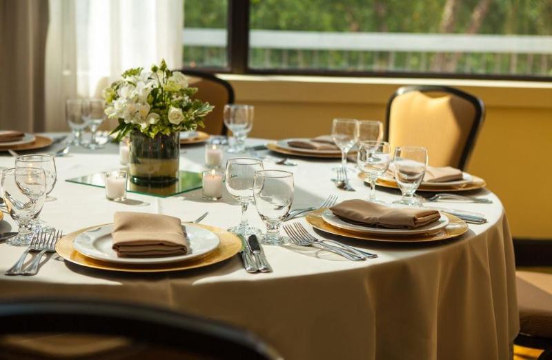 هتل Greensborohigh Point Marriott Airport