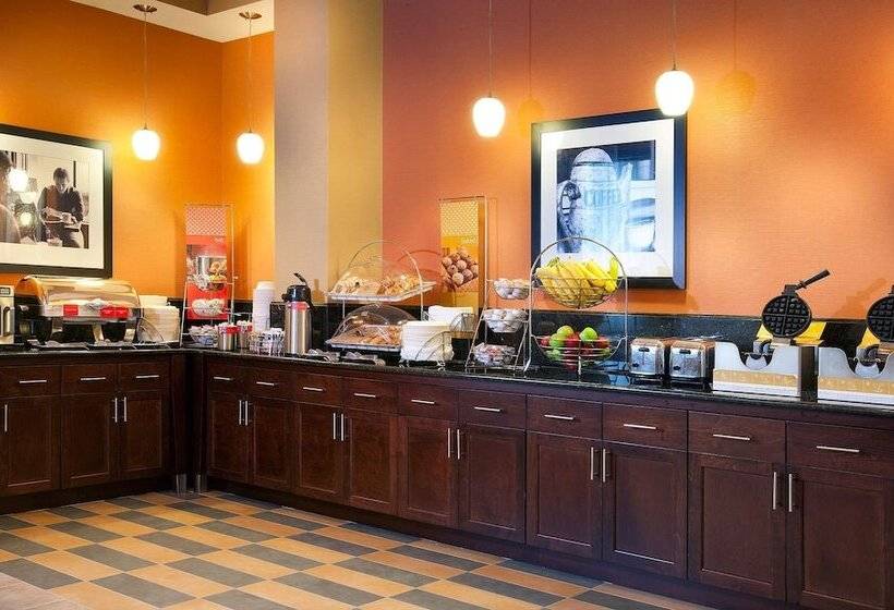 هتل Hampton Inn Alexandria/pentagon South