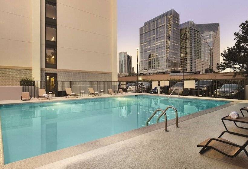 هتل Hampton Inn Atlantabuckhead
