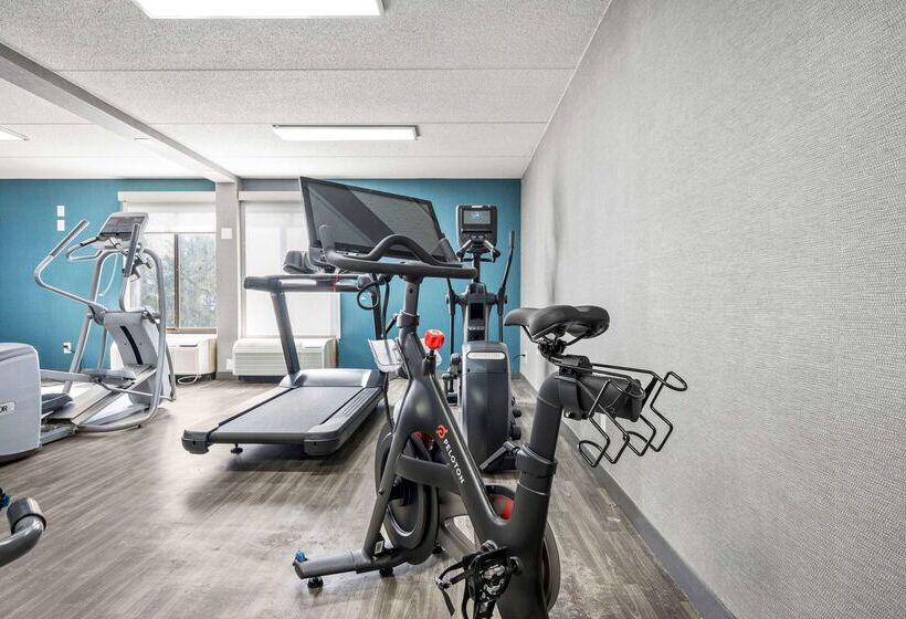 호텔 Hampton Inn Cleveland Westlake