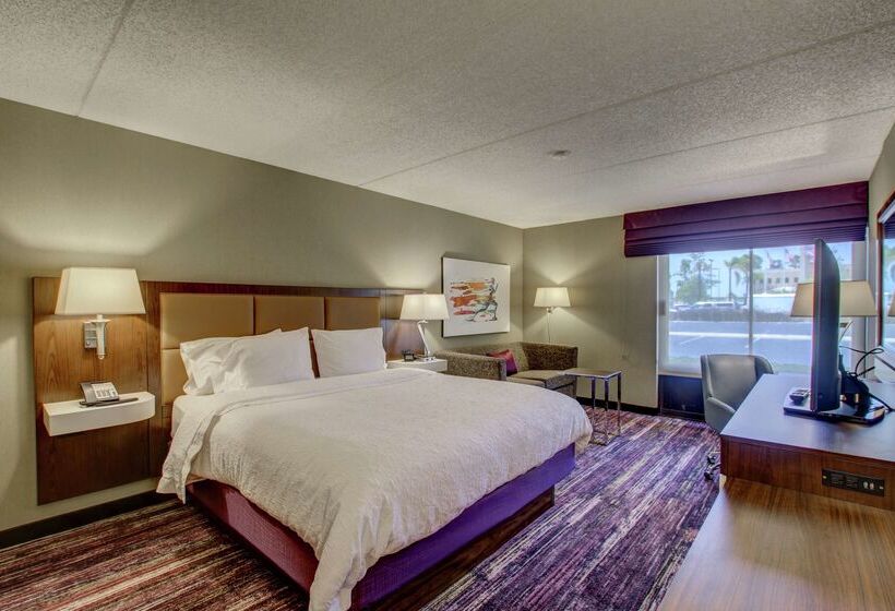 هتل Hampton Inn San Diegokearny Mesa