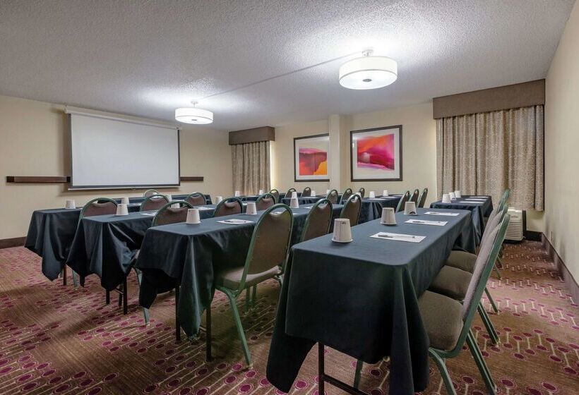 فندق Hampton Inn Tampainternational Airport/westshore