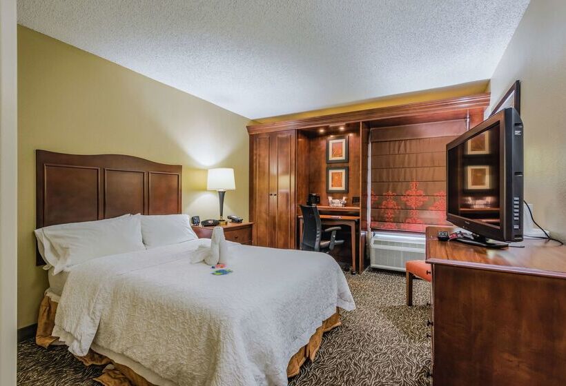 فندق Hampton Inn Tampainternational Airport/westshore