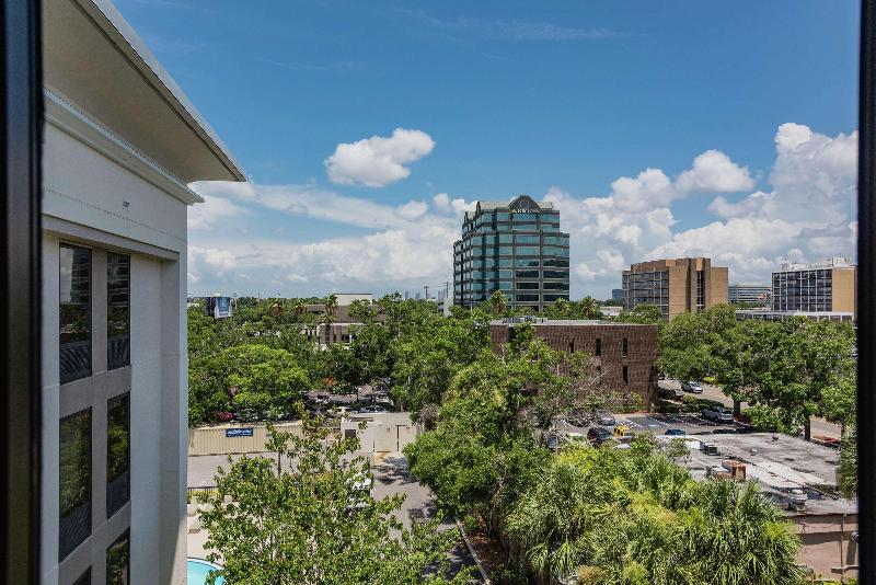 فندق Hampton Inn Tampainternational Airport/westshore