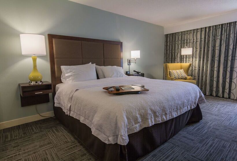酒店 Hampton Inn Winchester University/mall Area