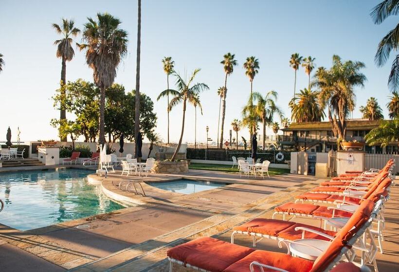 هتل Harbor View Inn