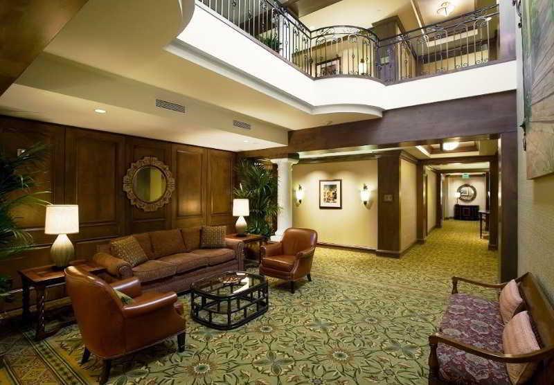 هتل Harbor View Inn