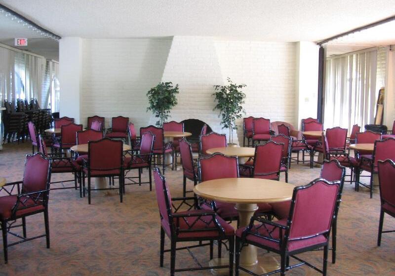 호텔 Heritage Inn Express Roseville