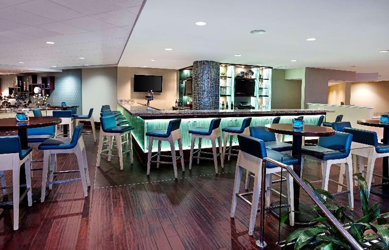 فندق The Singer Oceanfront Resort, Curio Collection By Hilton