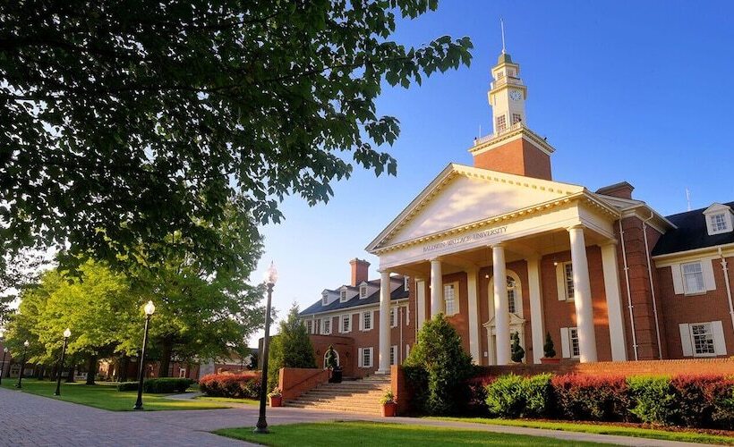 هتل La Quinta By Wyndham Cleveland Airport West