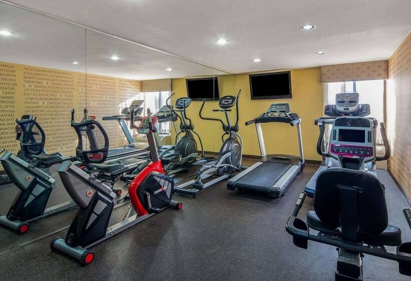 فندق La Quinta By Wyndham Oakland Airport Coliseum