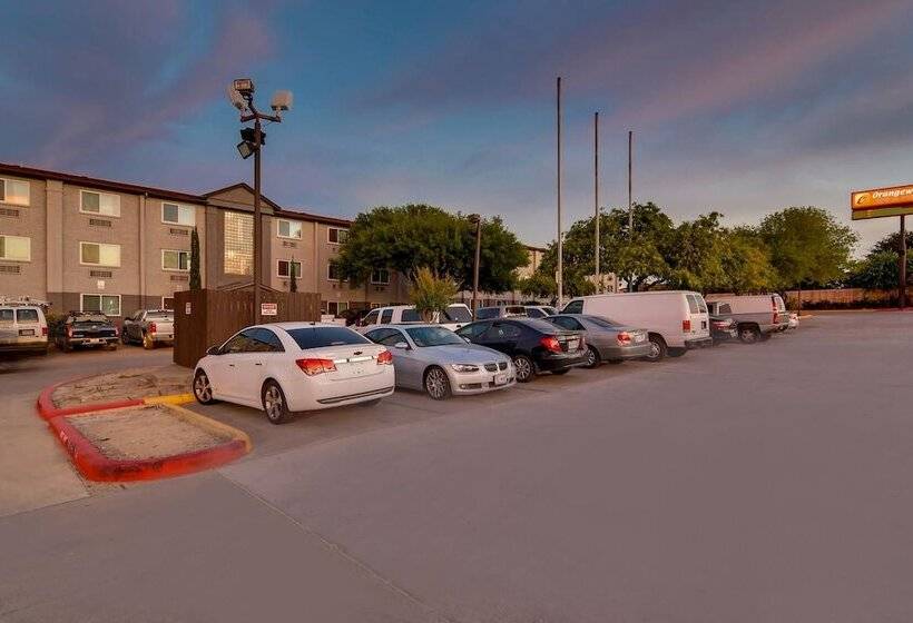 בית מלון כפרי Orangewood Inn And Suites Midtown