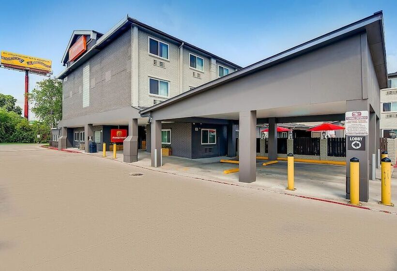 בית מלון כפרי Orangewood Inn And Suites Midtown