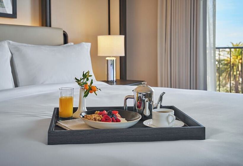 فندق Pendry Newport Beach