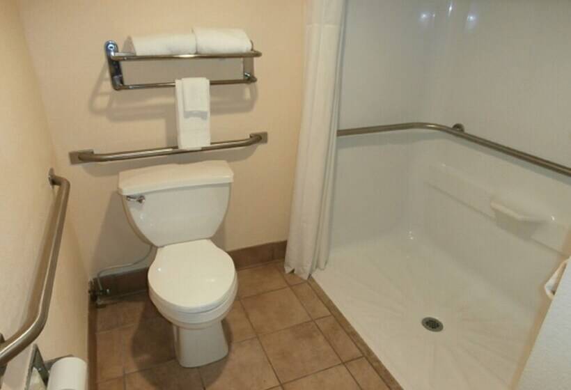 فندق Quality Inn