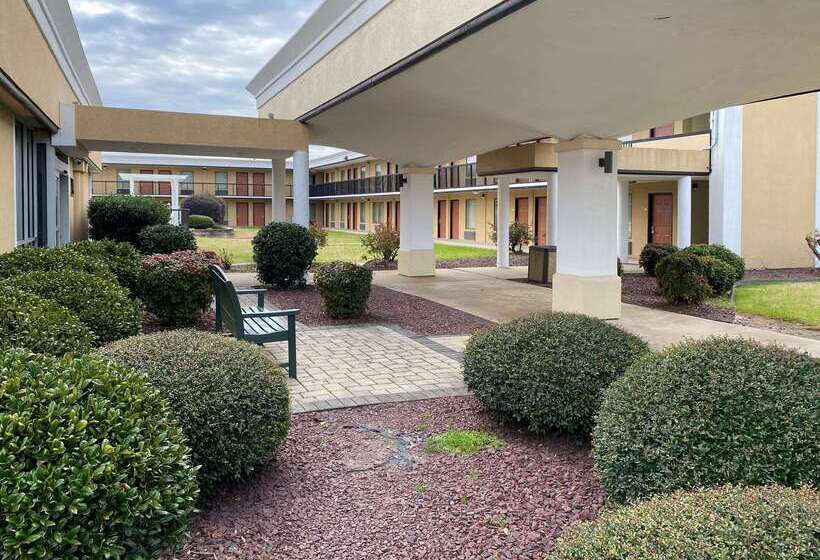 ホテル Quality Inn Elizabeth City Near University