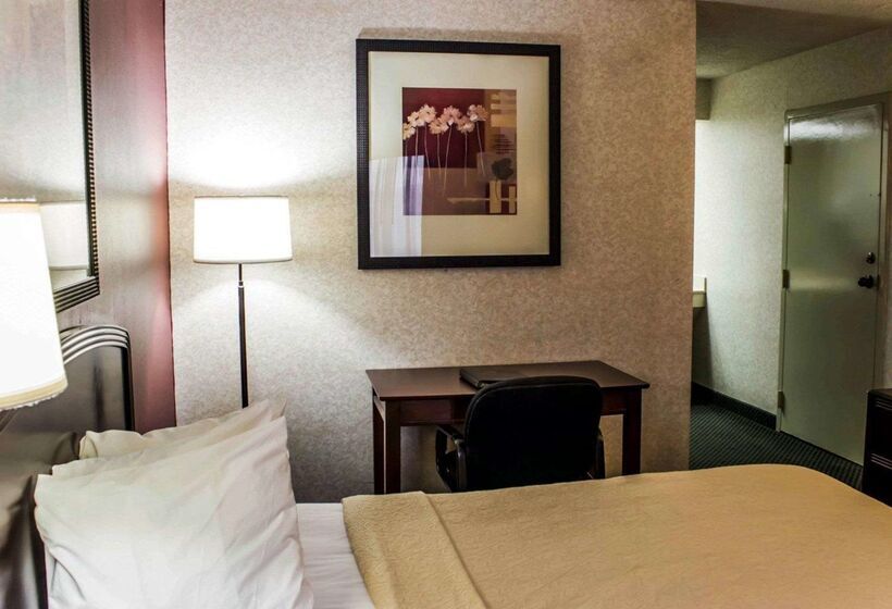 호텔 Quality Inn Roanoke Near Lake Gaston