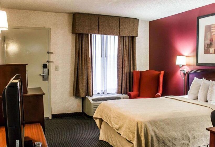 호텔 Quality Inn Roanoke Near Lake Gaston