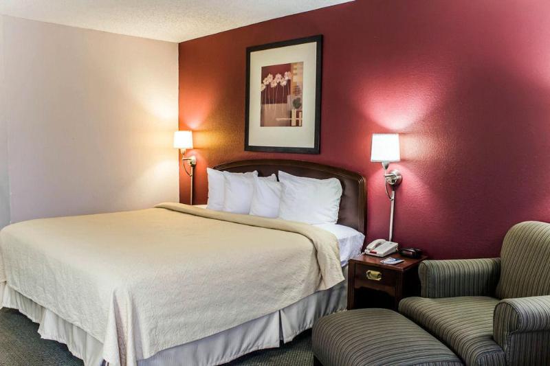 호텔 Quality Inn Roanoke Near Lake Gaston