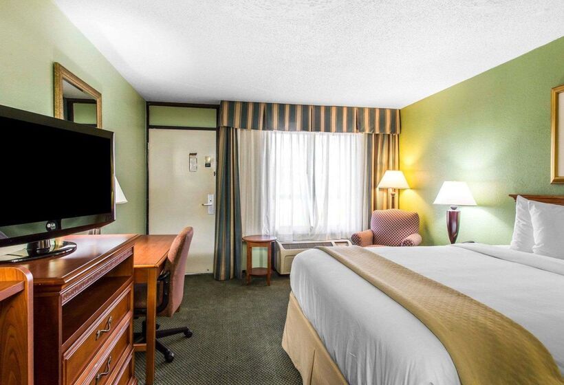 호텔 Quality Inn & Suites