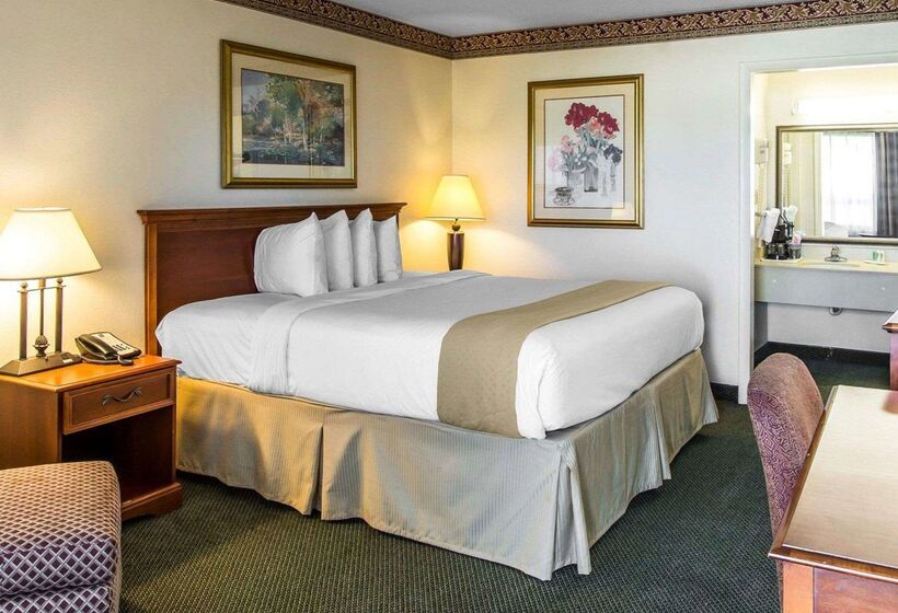 호텔 Quality Inn & Suites