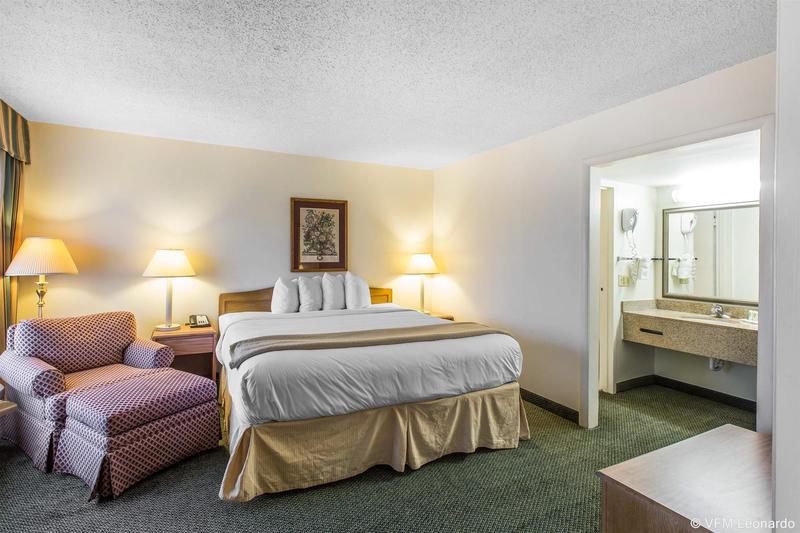 호텔 Quality Inn & Suites
