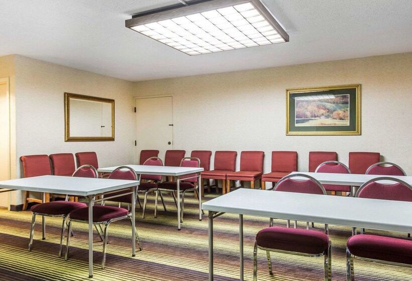 فندق Quality Inn University