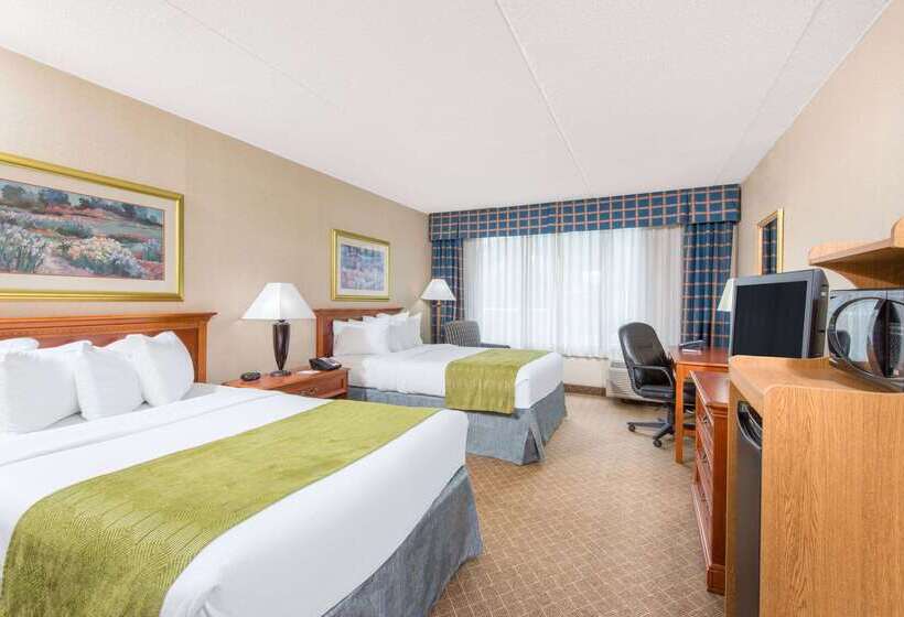 فندق Ramada By Wyndham Cumberland Downtown
