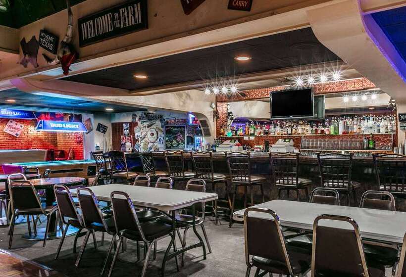 هتل Ramada By Wyndham Odessa Near University Of Texas Permian