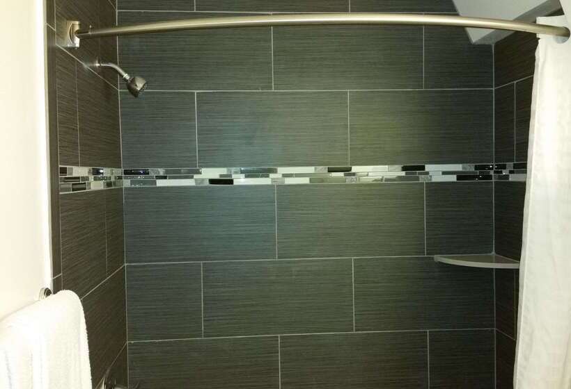 فندق Rodeway Inn Civic Center