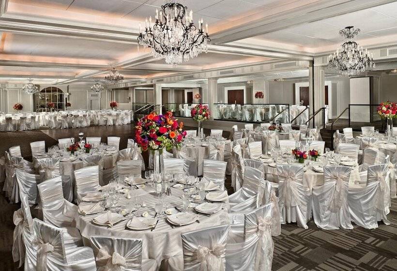 هتل The Westin Governor Morris, Morristown