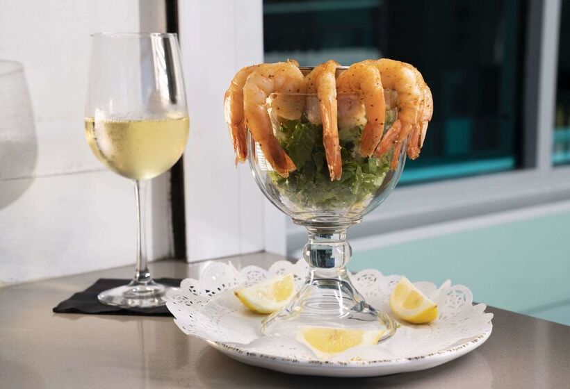 Winter The Dolphin S Beach Club, Ascend Hotel Collection