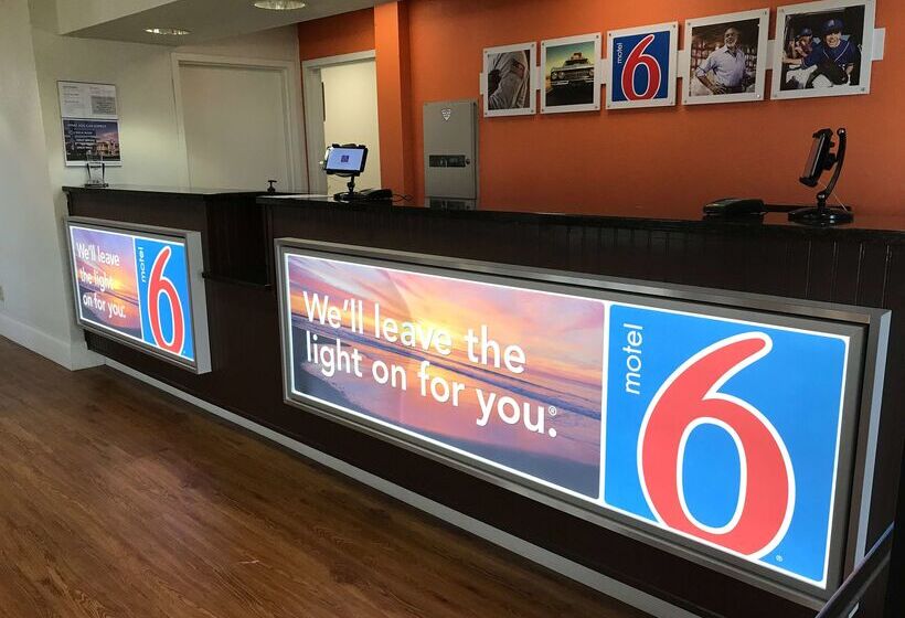 Motel 6newnan, Ga