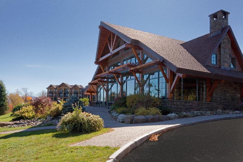 منتجع Crowne Plaza Lake Placid, An Ihg