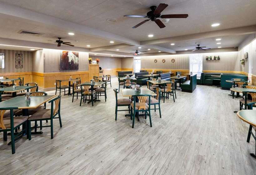 리조트 Quality Inn