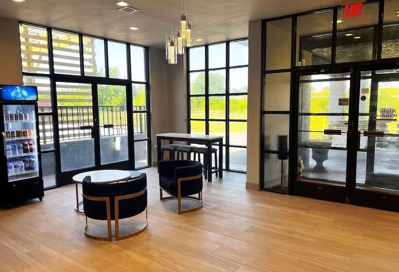 فندق Ramada By Wyndham Bainbridge
