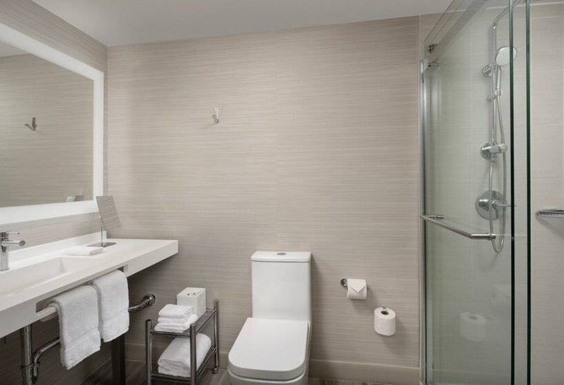 AC Hotel by Marriott Portland Lake Oswego