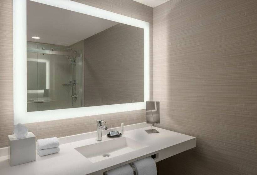 AC Hotel by Marriott Portland Lake Oswego