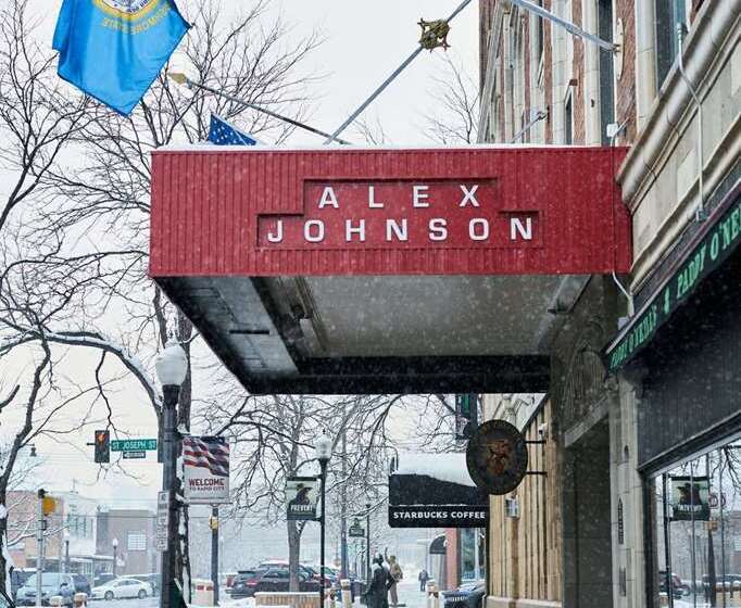 هتل Alex Johnson Rapid City Curio Collection By Hilton